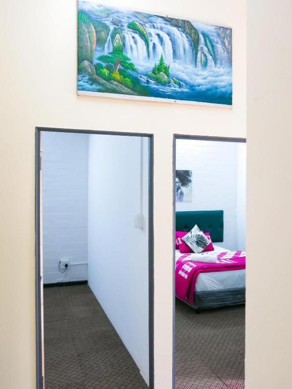 33 Goulborn Street Goodwood Hotel เคปทาวน์ ภายนอก รูปภาพ